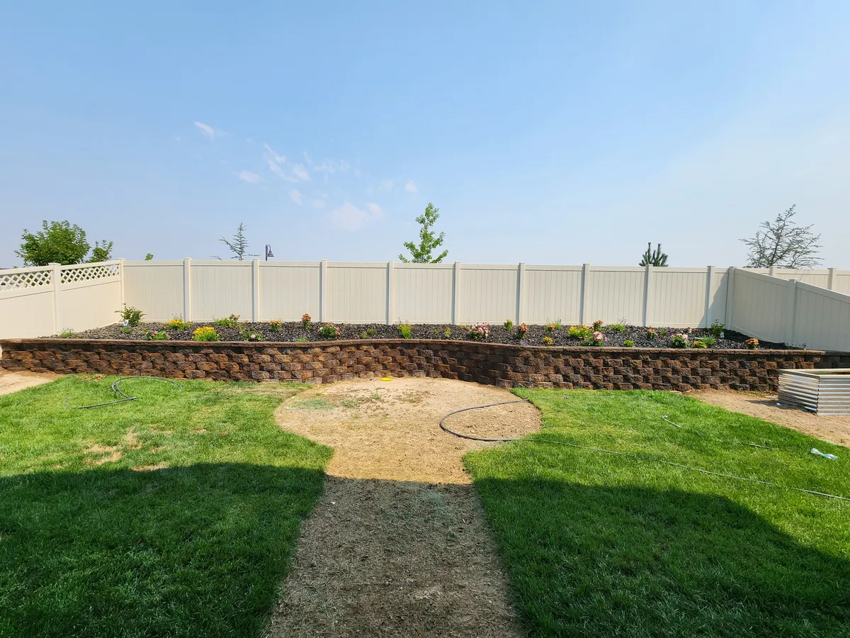 Commercial Grounds Maintenance